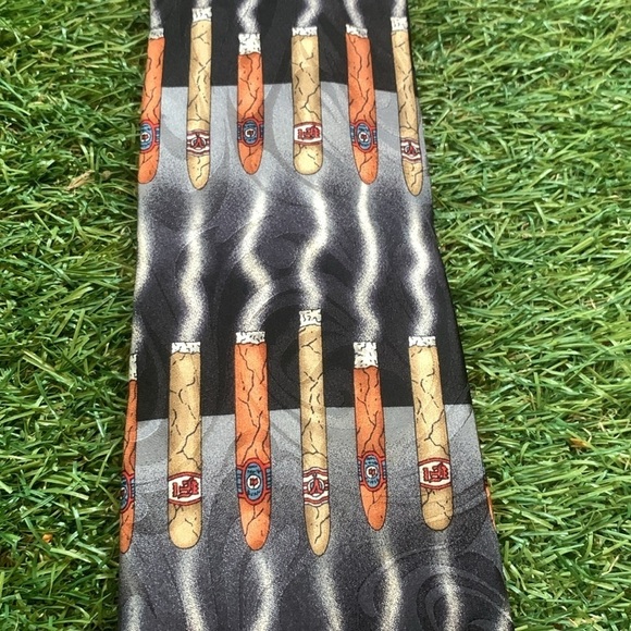1990s 100% Silk Cigar Print Men’s Neck Tie Cigar Bar Cigar Lover Gift - Picture 3 of 9
